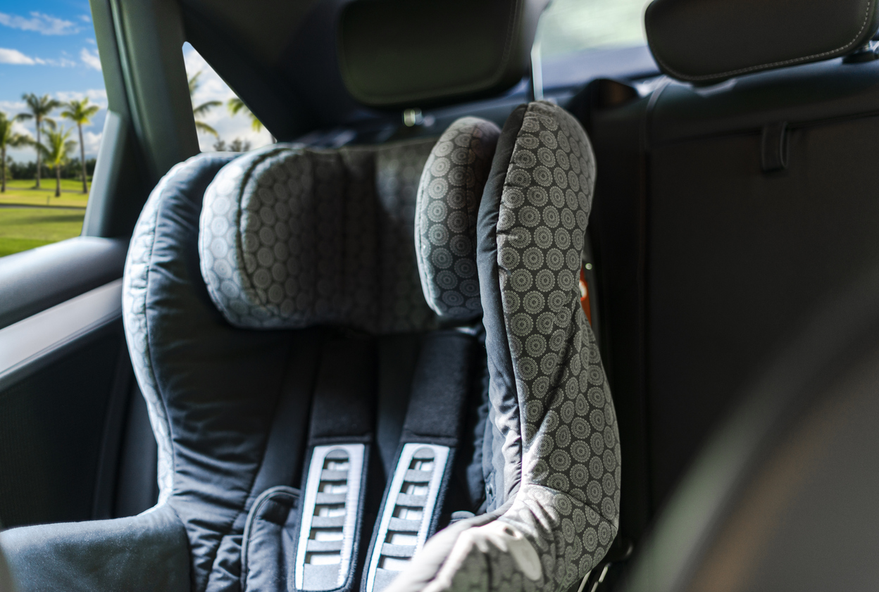 At What Age Can Kids Sit in the Front Seat of a Car in Utah?