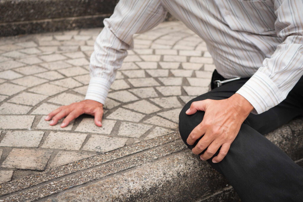 Mesa personal injury lawyers provide legal support for victims suffering from chronic pain and long-term injuries after an accident.